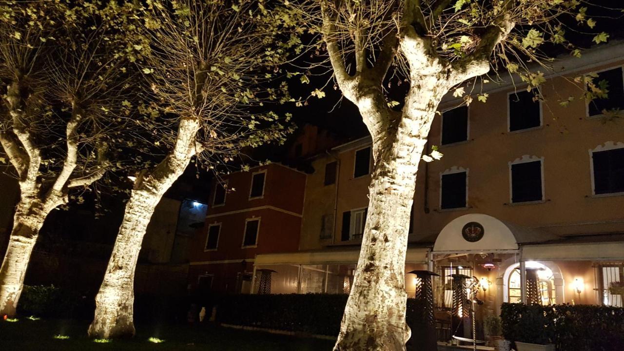 Ristorante Albergo Corona Novi Ligure Exterior foto
